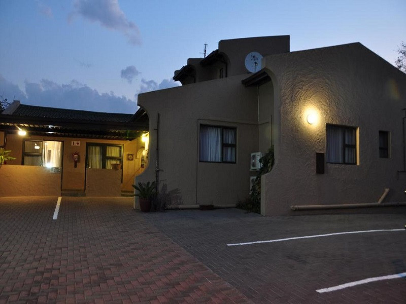 Vacation Hub International - VHI - Travel Club - Woodpecker's Inn Guest House