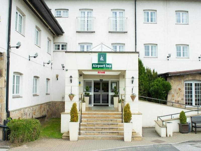 Vacation Hub International - VHI - Airport Inn Manchester Hotel & Spa
