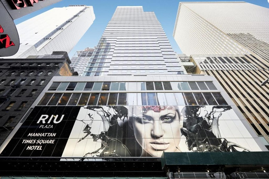 Vacation Hub International - VHI - Travel Club - The Riu Manhattan Hotel Time Sqaure New York
