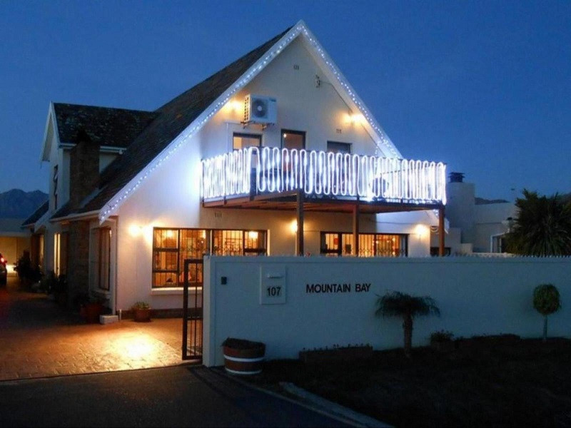 Vacation Hub International - VHI - Travel Club - Harbour Island-Mountain View Suite