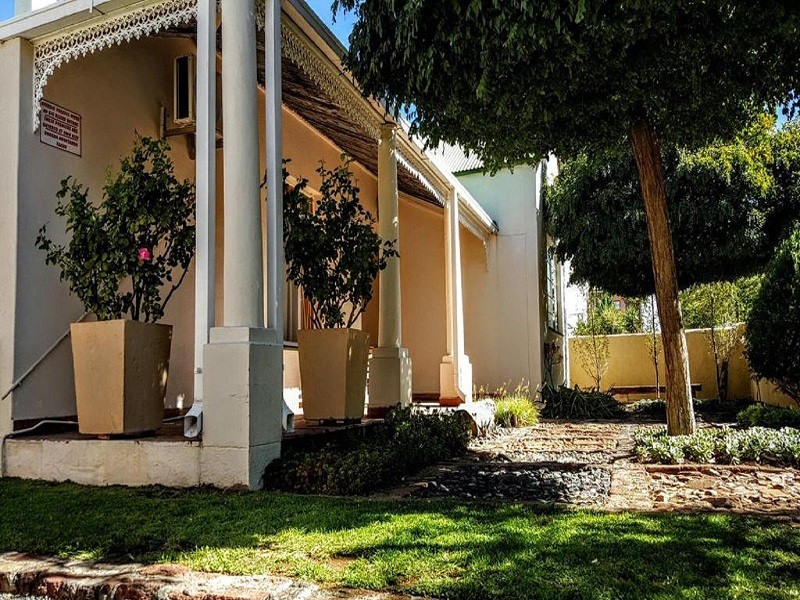 Vacation Hub International - VHI - Travel Club - Dorpshuis Guesthouse