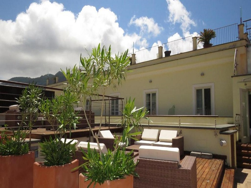 Vacation Hub International - VHI - Travel Club - Seven Hostel & Rooms