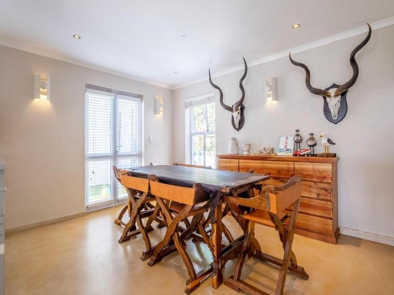 Vacation Hub International - VHI - Travel Club - Modern Tranquility