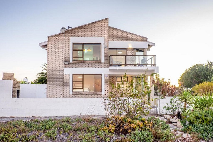 Vacation Hub International - VHI - Travel Club - Hypnotic Beach House