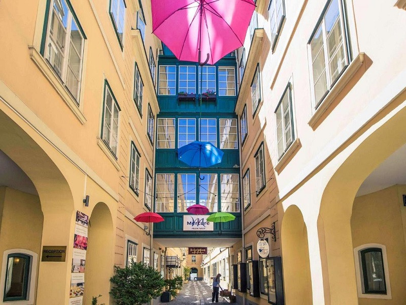 Vacation Hub International - VHI - Travel Club - Mercure Grand Hotel Biedermeier Wien