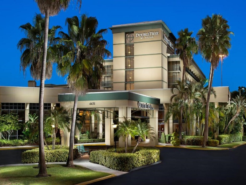 Vacation Hub International - VHI - Travel Club - DoubleTree by Hilton Palm Beach Gardens