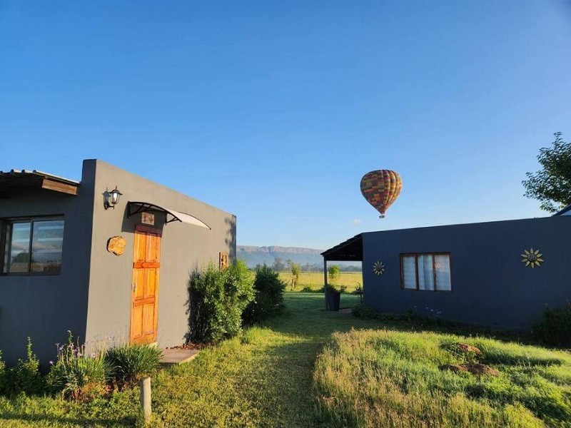 Vacation Hub International - VHI - Travel Club - Magalies River Cottages