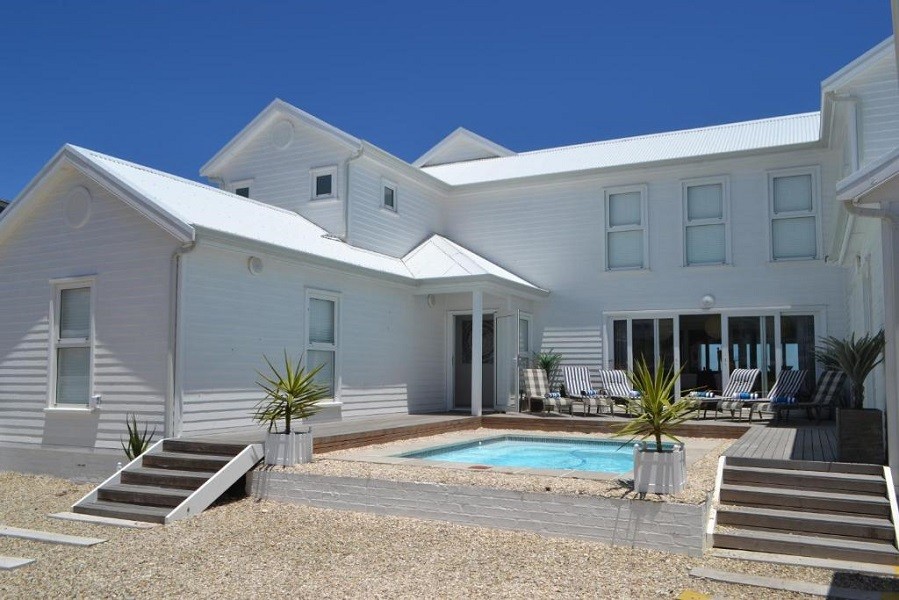 Vacation Hub International - VHI - Travel Club - Beach House Collection