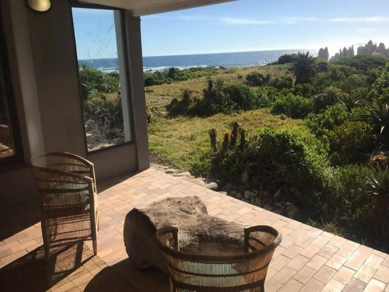 Vacation Hub International - VHI - Travel Club - Rooi Els Sea Cottage