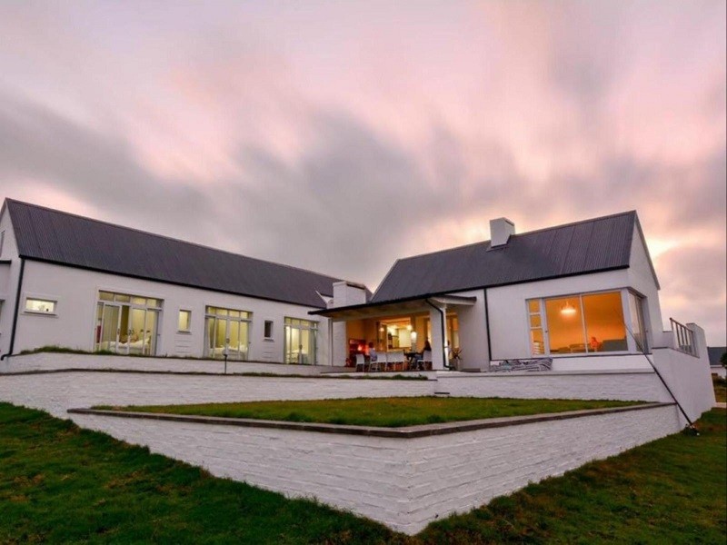 Vacation Hub International - VHI - Travel Club - Irish Corner St Francis Bay