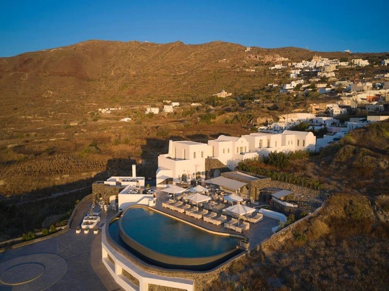 Vacation Hub International - VHI - Travel Club - Danae Suites Santorini