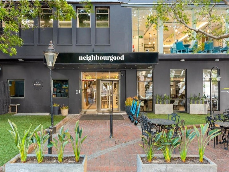 Vacation Hub International - VHI - Travel Club - Neighbourgood East City