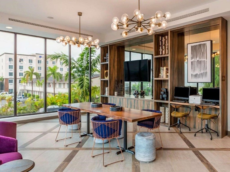 Vacation Hub International - VHI - Travel Club - Comfort Inn & Suites Miami International Airport