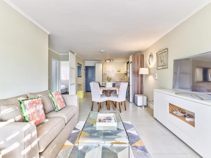 Vacation Hub International - VHI - Travel Club - 2 Bedroom Apartment in Century City 204QS