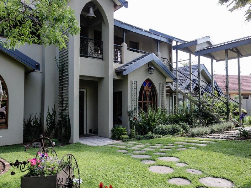 Vacation Hub International - VHI - Travel Club - DanleeAccommodation