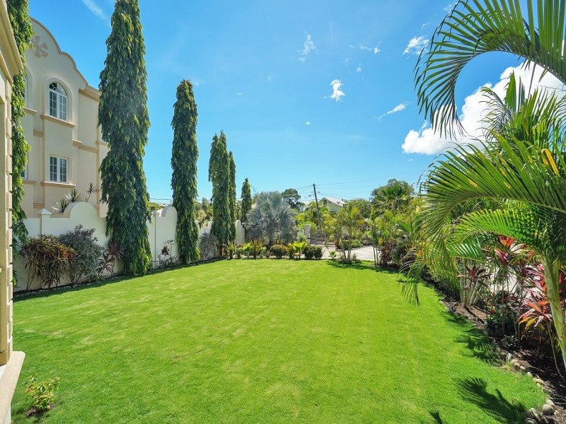 Vacation Hub International - VHI - Travel Club - Mandela Court Grenada