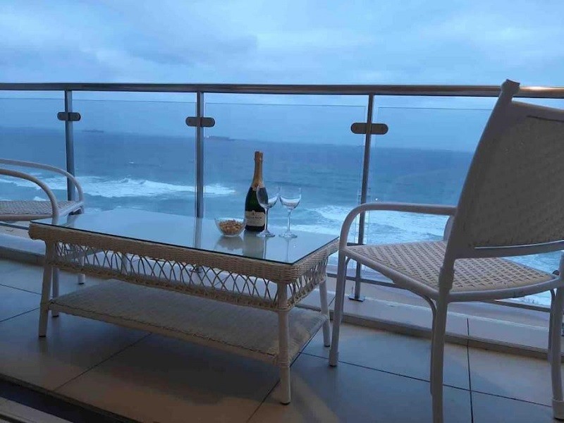 Vacation Hub International - VHI - Travel Club - 601 The Bermudas 3 bedroom beachfront Umhlanga Rocks