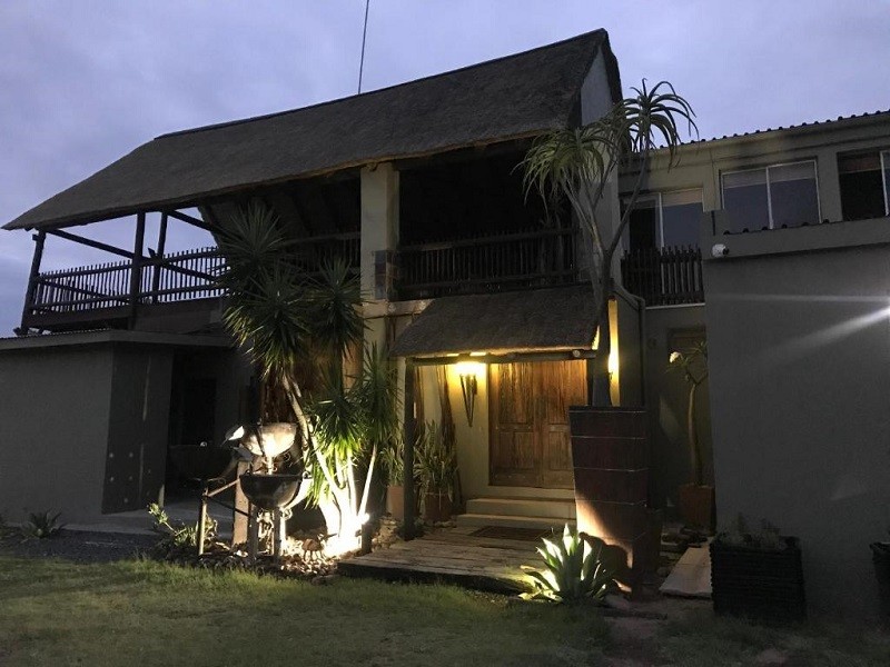 Vacation Hub International - VHI - Travel Club - Sunset Lodge & Safaris