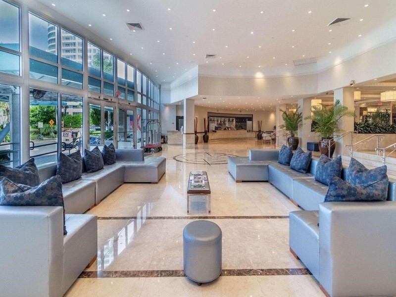 Vacation Hub International - VHI - Travel Club - Radisson Resort Miami Beach