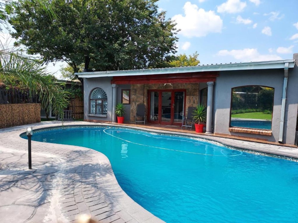 Vacation Hub International - VHI - Travel Club - The Pool house