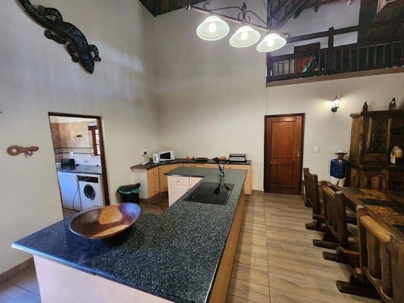Vacation Hub International - VHI - Travel Club - Bateleur Lodge, Mabalingwe