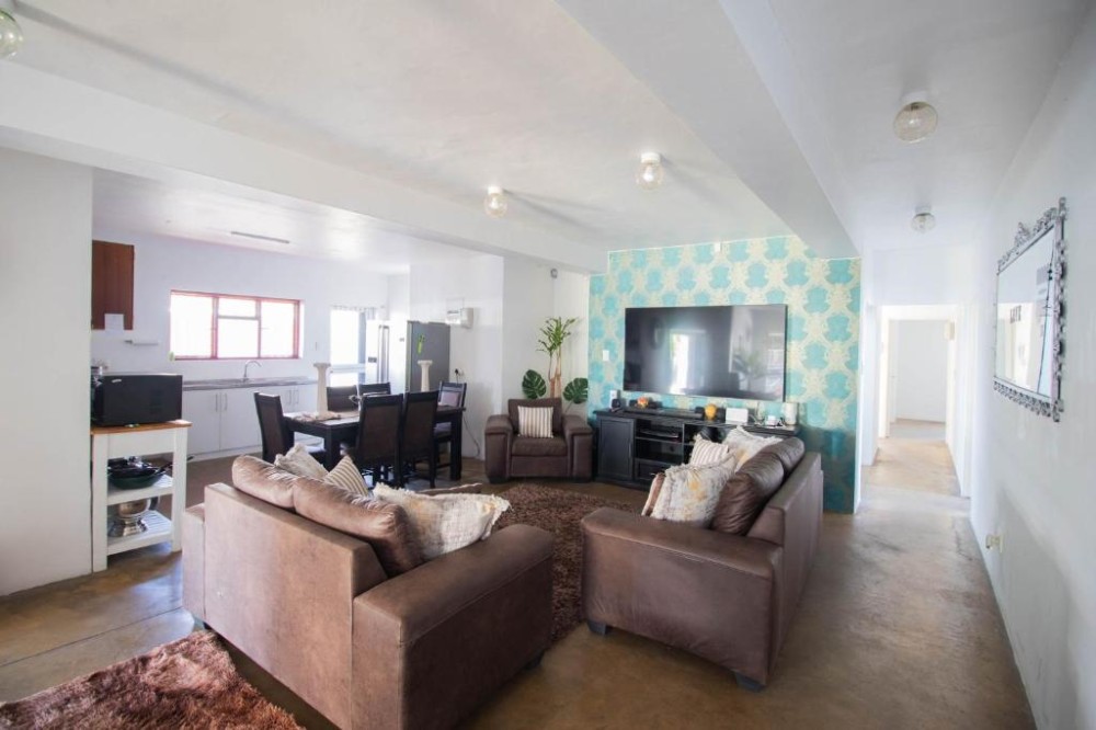 Vacation Hub International - VHI - Travel Club - Fran's Oasis