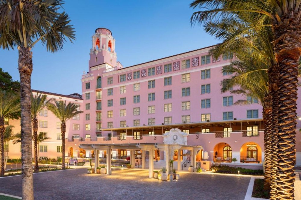 Vacation Hub International - VHI - Travel Club - The Vinoy Resort & Golf Club, Autograph Collection