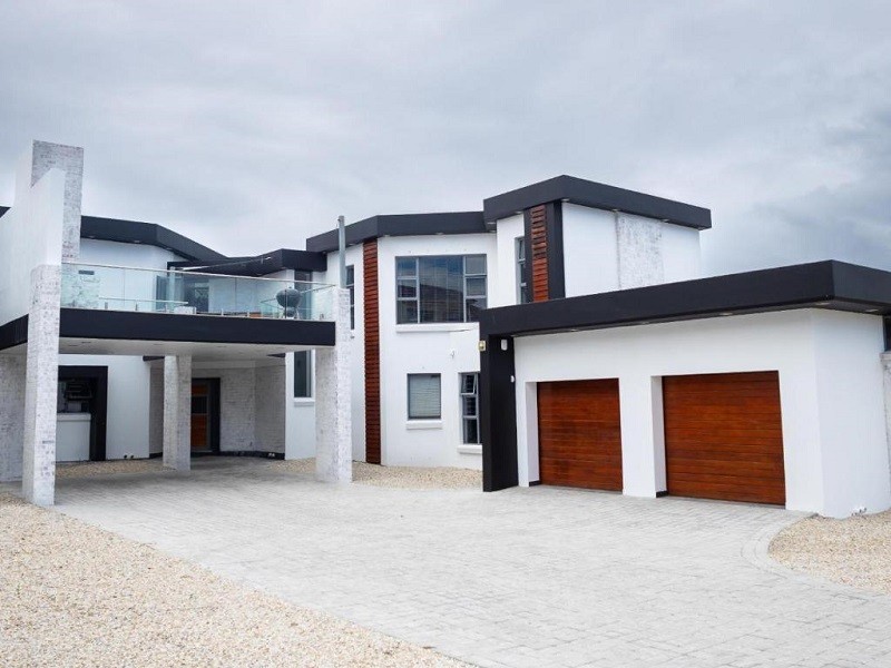 Vacation Hub International - VHI - Travel Club - Yzerfontein Beach Accommodation