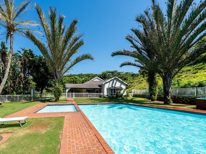 Vacation Hub International - VHI - Travel Club - 17 Malibu, Beverly Hills Estate