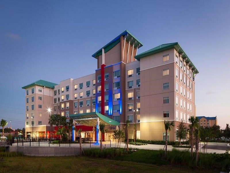 Vacation Hub International - VHI - Travel Club - Holiday Inn Express & Suites - Orlando At Seaworld, an IHG