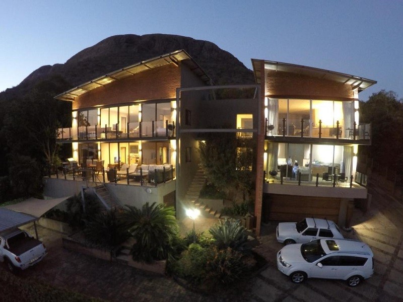 Vacation Hub International - VHI - Travel Club - Thatch View