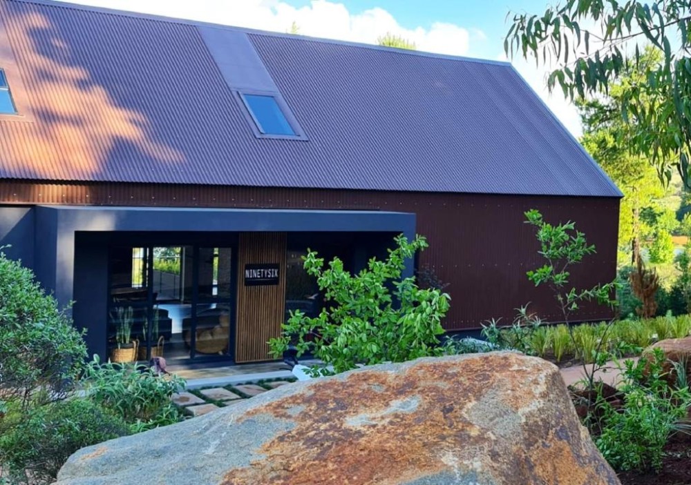 Vacation Hub International - VHI - Travel Club - Walkersons 96 - NinetySix on Valley View