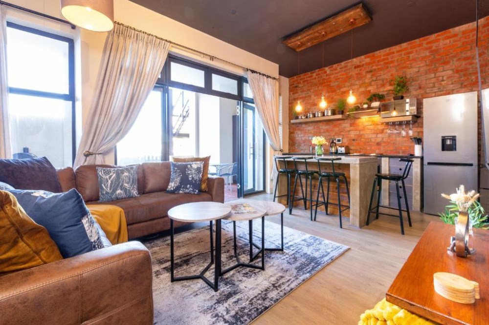 Vacation Hub International - VHI - Travel Club - 10 Oyster Walk