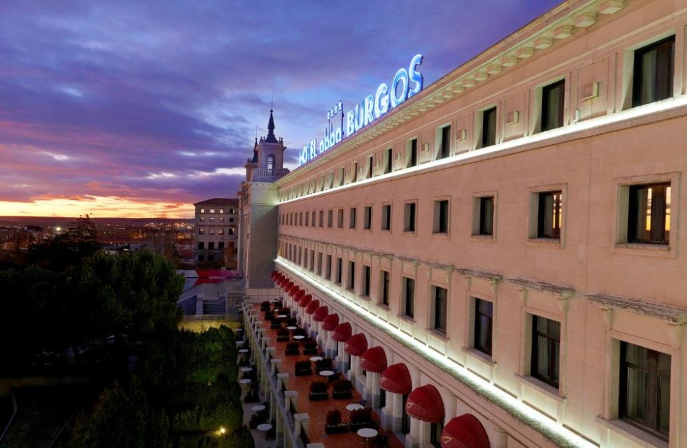 Vacation Hub International - VHI - Abba Burgos