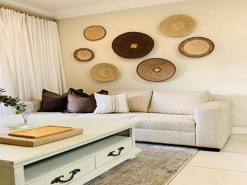 Vacation Hub International - VHI - Travel Club - Two bedroom apartment in Sandton 2,5km from Sandton city