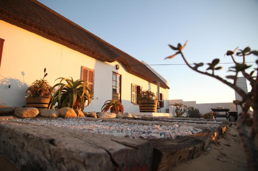 Vacation Hub International - VHI - Travel Club - Fisherman's Cottage Hondeklipbaai