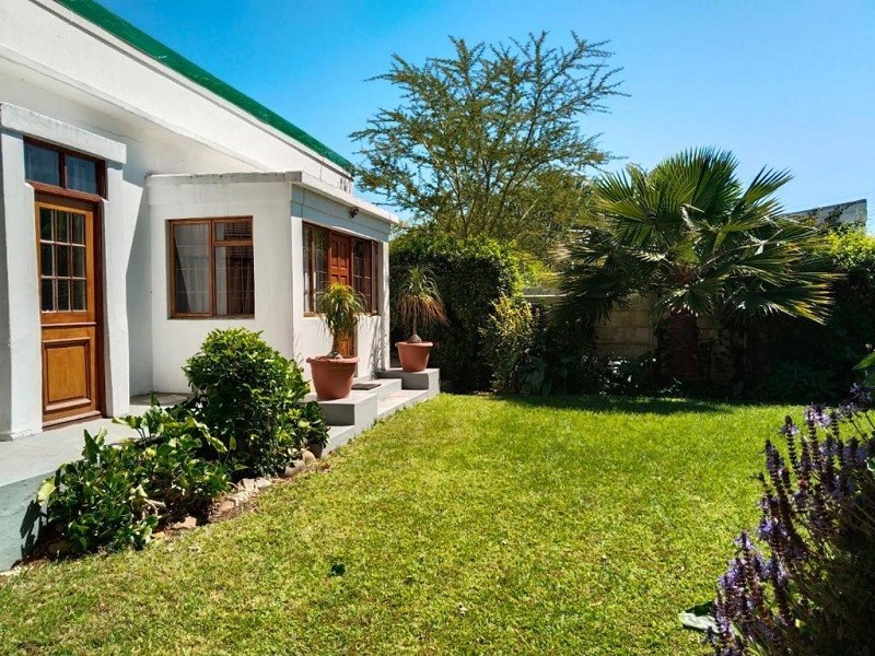 Vacation Hub International - VHI - Travel Club - Large Family Holiday Home