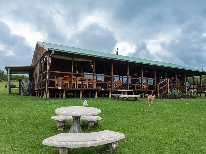Vacation Hub International - VHI - Travel Club - Riverman Cabin Country Lodge