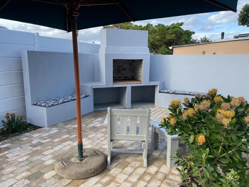 Vacation Hub International - VHI - Travel Club - Footprints in Kleinmond