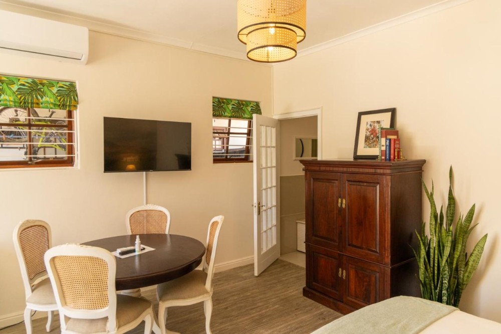 Vacation Hub International - VHI - Travel Club - Mitre's Edge Simonsberg Studio