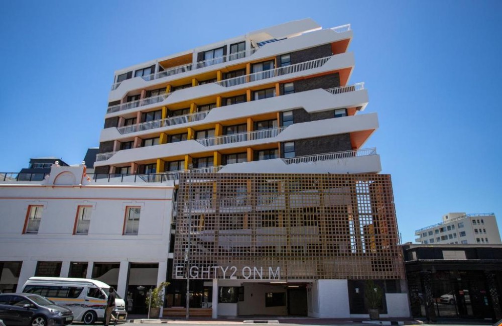 Vacation Hub International - VHI - Travel Club - Eighty2 on M Luxury Ocean View Apartment