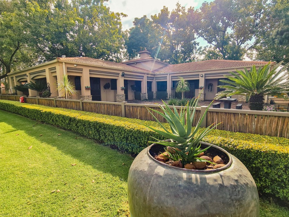 Vacation Hub International - VHI - Travel Club - Raintree Guest House