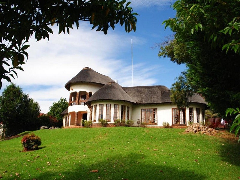 Vacation Hub International - VHI - Travel Club - Maclear Manor