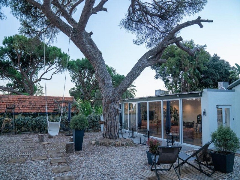 Vacation Hub International - VHI - Travel Club - A House in Estoril - Adults Only