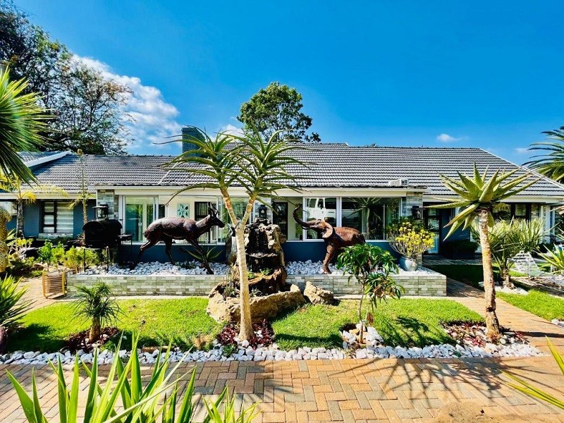 Vacation Hub International - VHI - Travel Club - 24 On Basil Boutique Luxury Hotel
