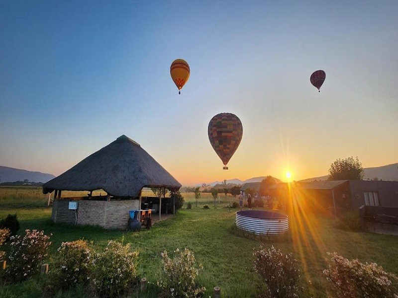 Vacation Hub International - VHI - Travel Club - Cozy Cabin Country Cottage