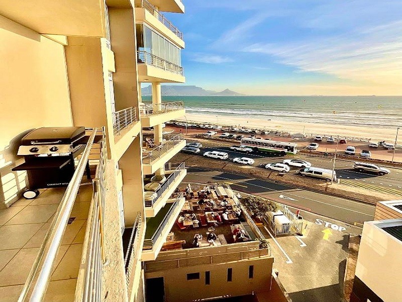 Vacation Hub International - VHI - Travel Club - 502 Portico