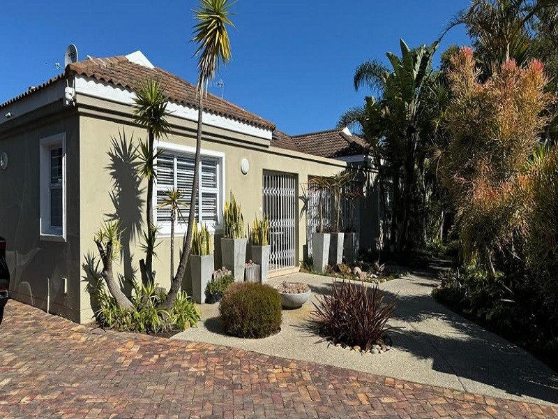 Vacation Hub International - VHI - Travel Club - Plett57 - Self Catering - Room No2