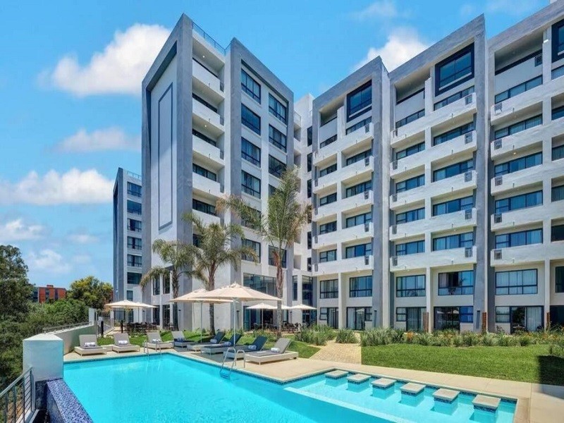 Vacation Hub International - VHI - Travel Club - Menlyn apartment with ensuit Regency Hotel