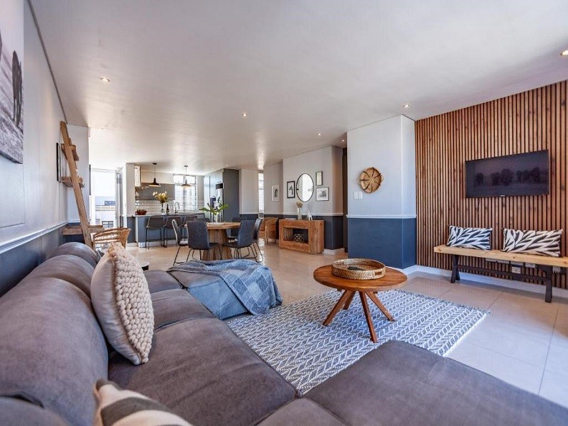 Vacation Hub International - VHI - Travel Club - Stylishly Decorated Beachfront apartment w Inverter, 202 Ed